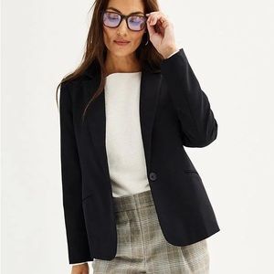 Navy Banana republic blazer, great condition, hits at hip